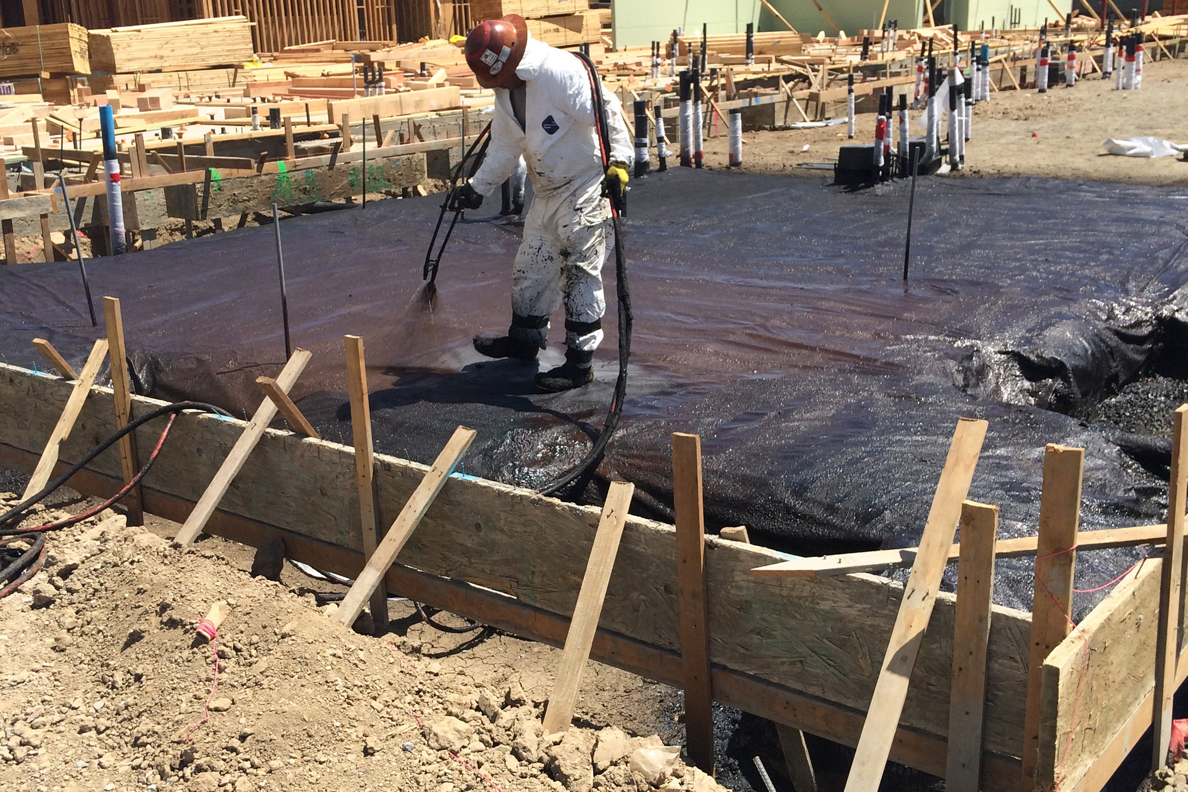 Read more about the article 6 reasons to specify a VI barrier offering the highest level of chemical resistance